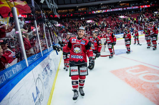 Malmö Redhawks Frederik Storm jublar