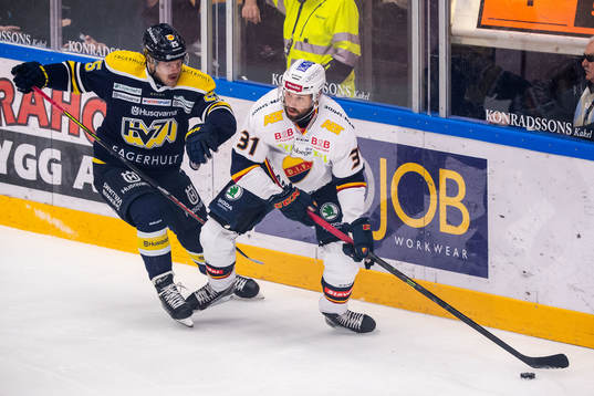 s Axel Holmström och Djurgårdens Dick Axelsson