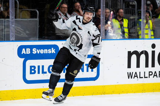 Frölundas Patrik Carlsson jublar