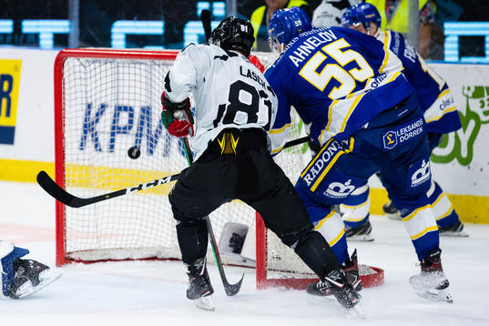 Frölundas Ryan Lasch skjuter 7-1