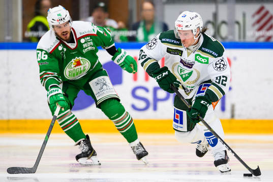 Rögles Eric Gelinas och Färjestad Jesper Olofsson