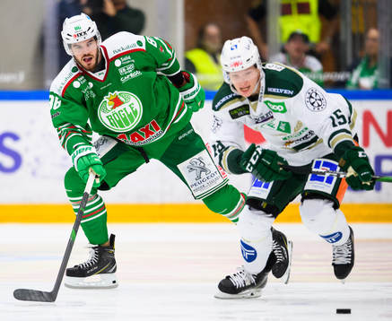Rögles Eric Gelinas och Färjestad Gustav Rydahl