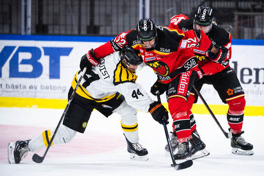 Brynäs Jacob Blomqvist och Luleås Karl Fabricius