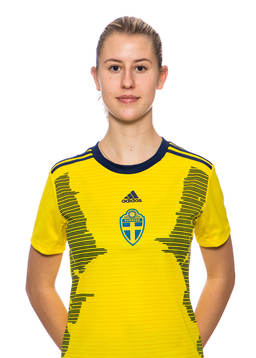 Nellie Nygren i F16-landslaget