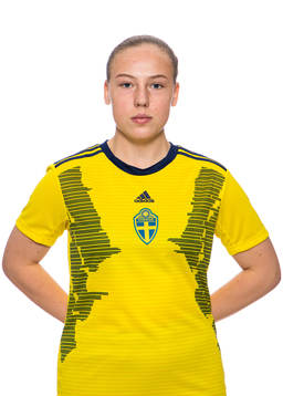 Ebba Cabander i F16-landslaget