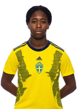 Aryanna Henriksson Uzohue i F16-landslaget