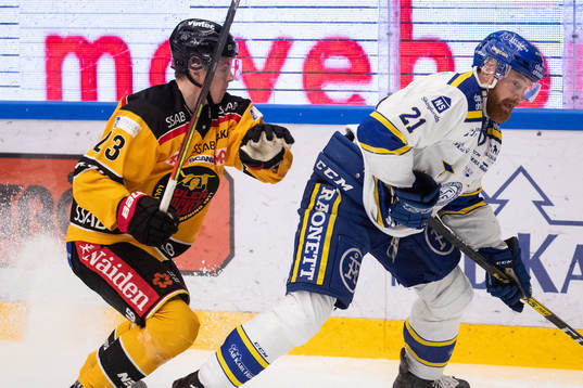 Luleås Jesper Sellgren och Leksands Mattias Ritola