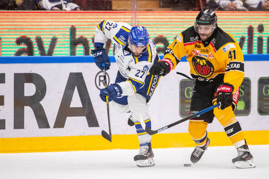 Leksands Marek Hrivik och Luleås Daniel Widing