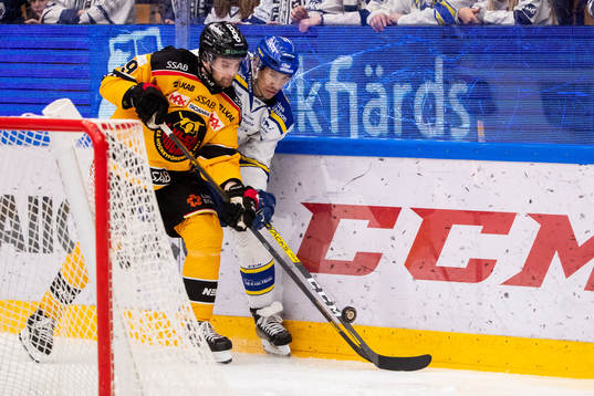 Luleås Erik Gustafsson och Leksands Jon Knuts