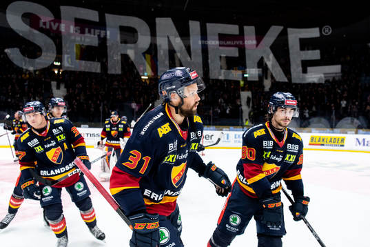 Djurgårdens Dick Axelsson jublar