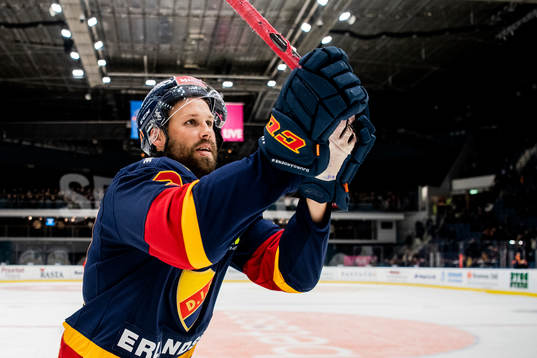 Djurgårdens Dick Axelsson jublar
