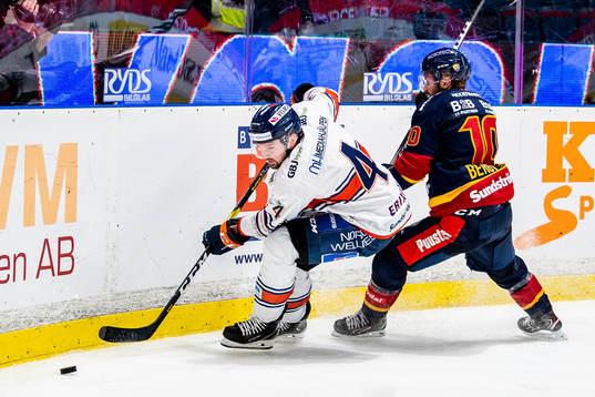 Växjös Tim Erixon och Djurgårdens Niclas Bergfors