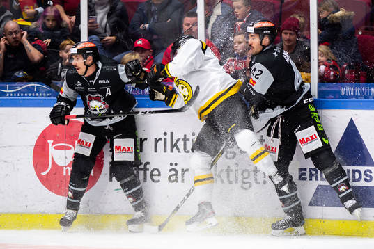 Malmö Redhawks Jesper Jensen Aabo och Niklas Arell mot