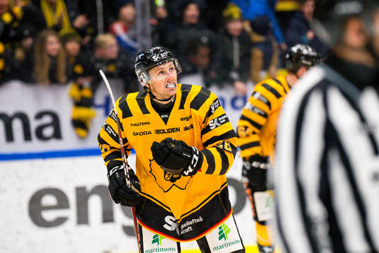 Skellefteås Patrik Norén jublar