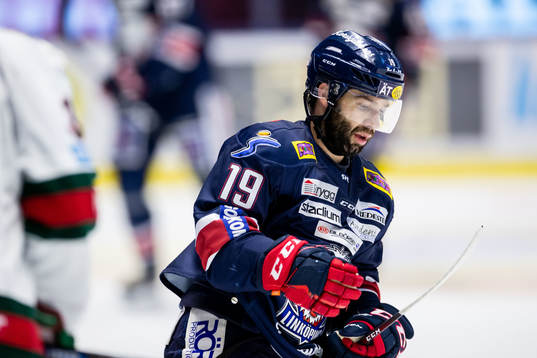 Linköpings Joe Whitney jublar