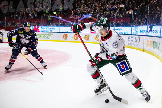 Linköpings Hampus Larsson och Frölundas Joel Mustonen