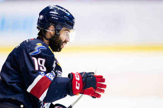 Linköpings Joe Whitney jublar