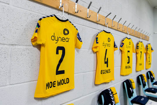 The shirt of Ingrid Moe Wold in the dressing room of LSK