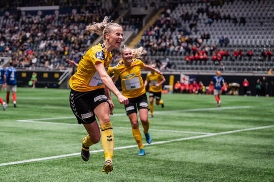 Anja Sønstevold of LSK Kvinner celebrates