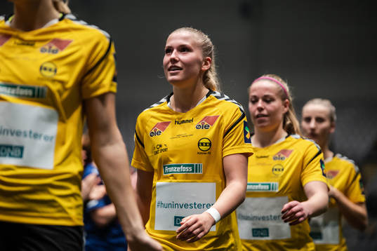 Emilie Nautnes of LSK Kvinner celebrates