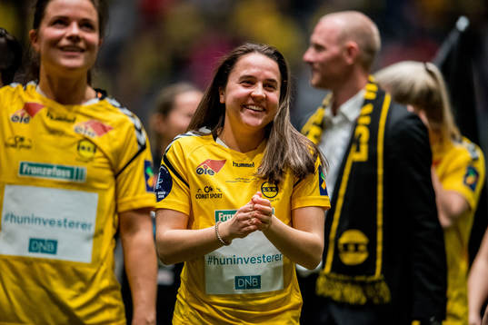 Heidi Elisabeth Ellingsen of LSK Kvinner celebrates