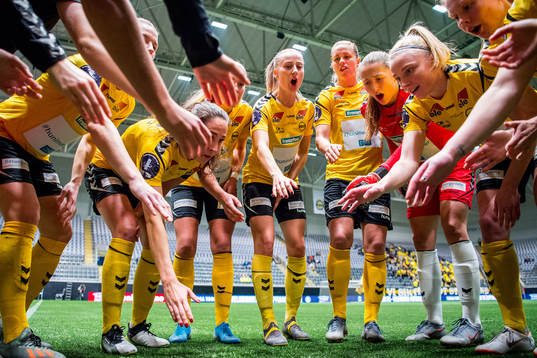 Ingrid Moe Wold, Anja Sønstevold, Elise Thorsnes,