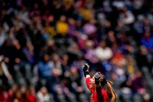 Goalkeeper Cecilie Fiskerstrand of LSK Kvinner celebrates