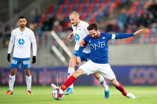 Eirik Hestad of Molde and Aron Leonard Dønnum of Vålerenga
