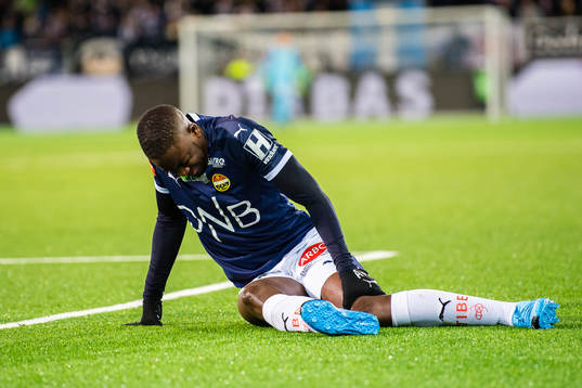 Prosper Mendy of Strømsgodset in pain