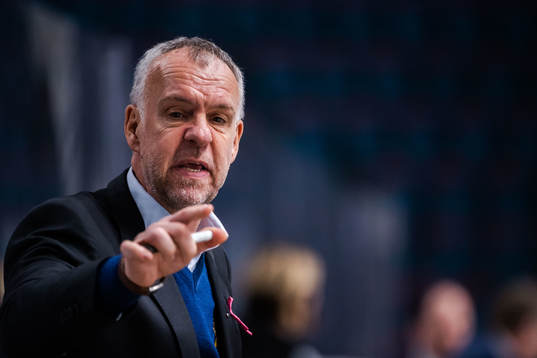s tränare Bobo Simensen