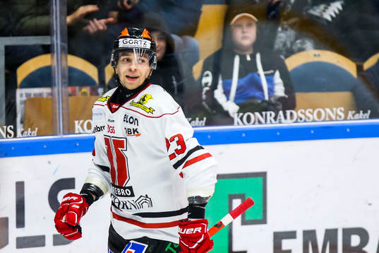 Örebros Sakari Salminen jublar