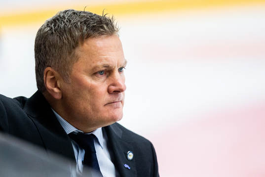 s tränare Stephan Lundh deppar