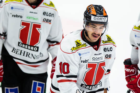 Örebros Shane Harper jublar