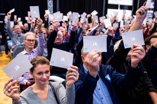 Bläddra bland fler bilder av Fotboll, Malmö FF, Extra årsmöte
