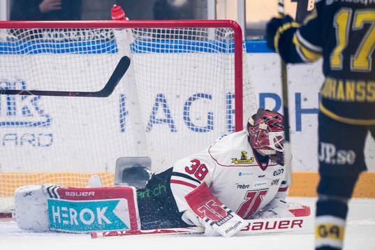 s Linus Fröberg (ej i bild) gjort 1-0