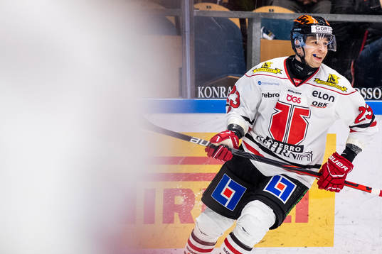 Örebros Sakari Salminen jublar
