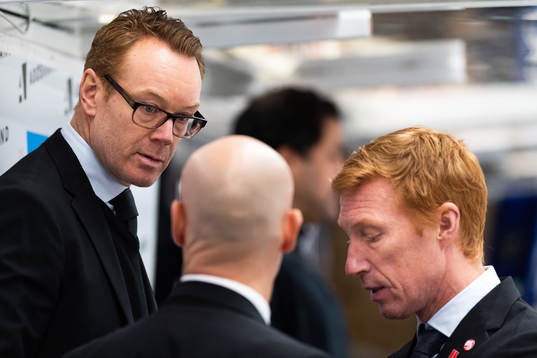 Örebros tränare Niklas Eriksson och assisterande tränare