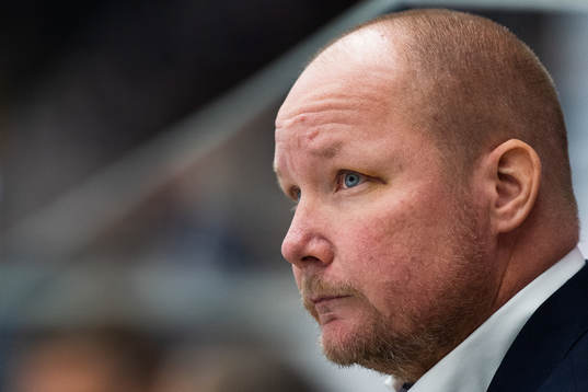 s assisterande tränare Jonas Holmström