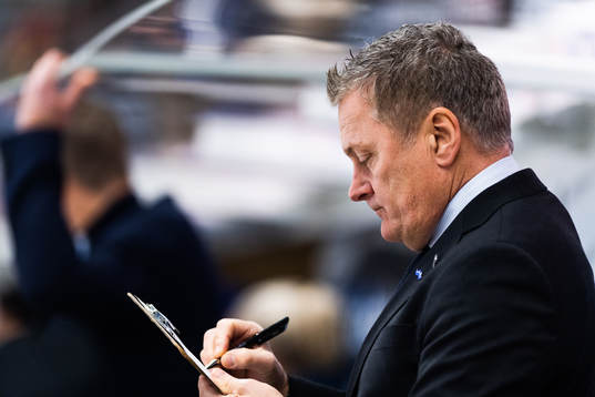 s tränare Stephan Lundh skriver i ett block