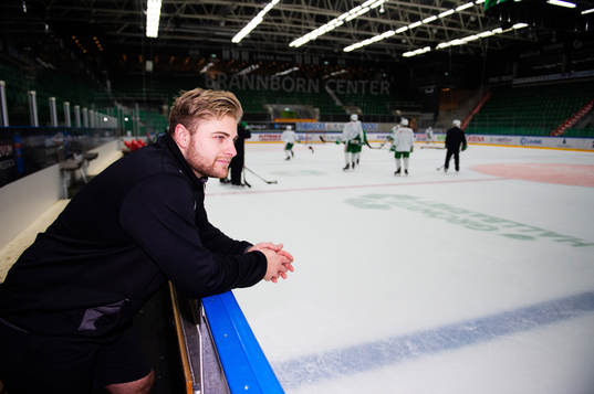 Rögles j-20 tränare Jonas Elofsson