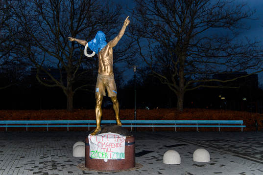 The statue of Zlatan Ibrahimovic has been vandalized