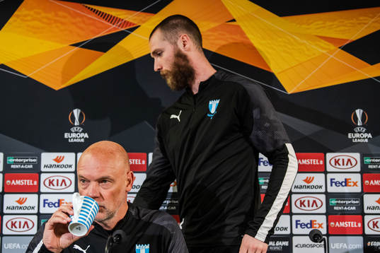 Uwe Rösler, head coach and Jo Inge Berget