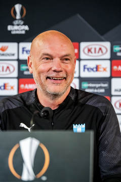 Uwe Rösler, head coach