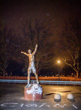 The statue of Zlatan Ibrahimovic has been vandalized