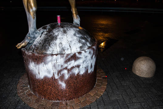 The statue of Zlatan Ibrahimovic has been vandalized