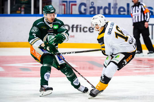 Färjestads Johan Ivarsson och Skellefteås Linus Lindström