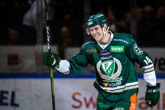 Färjestads Victor Ejdsell jublar