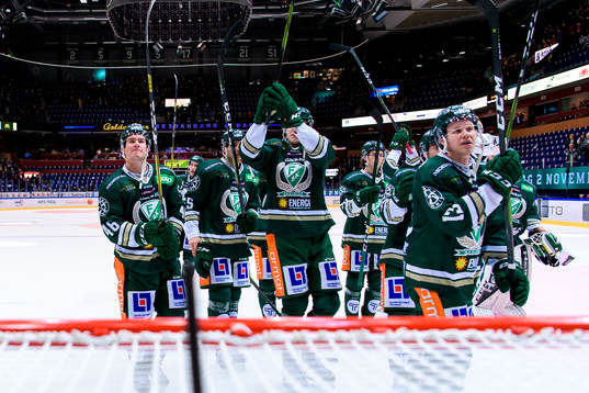 Färjestads Michael Latta jublar