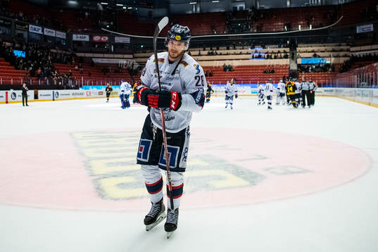 Linköpings Jaakko Rissanen deppar