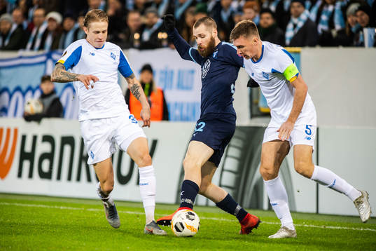 Serhiy Sydorchuk of Dynamo Kiev and Jo Inge Berget of